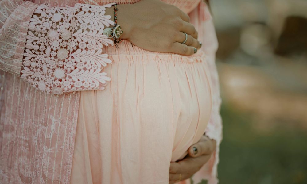 pregnant and unmarried in Kuwait